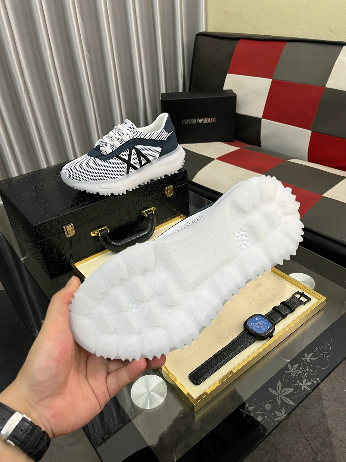 Men's Men's Shoes💰458⌚️⌚️Dior unique modern style sneakers. Counter purchasing 🏃casual leather shoes😍😍 original cowhide leather imported from Italy (refuses to discolor and grind feet) soles: original soles specially provided by the original factory, super cool😍 lace up and walk with wind👍 style design ⚠️ super comfortable and wear-resistant original soles. Just like shooting the real thing 🎬The real thing is better Code number: 38-443️⃣Colors available